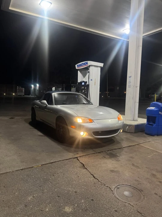 2004 Mazda NB MX-5 Miata - Image 4 of 9