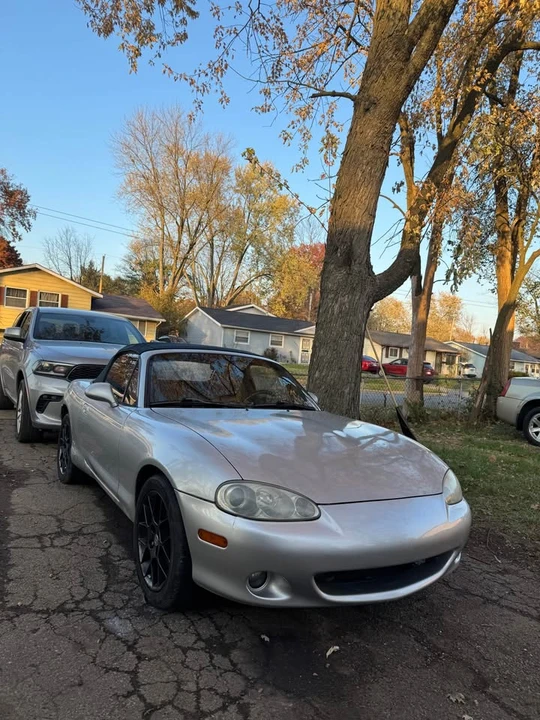 2004 Mazda NB MX-5 Miata - Image 5 of 9