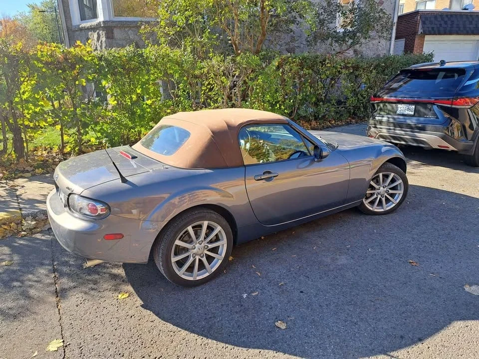 2006 Mazda NC MX-5 Miata - Image 7 of 8