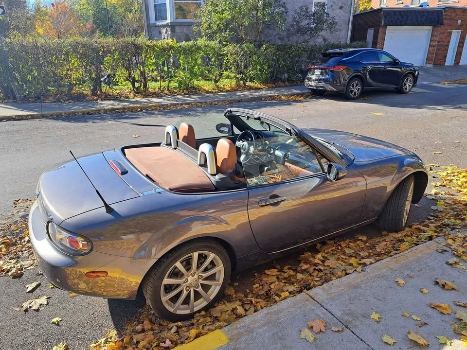 2006 Mazda NC MX-5 Miata - Image 3 of 8