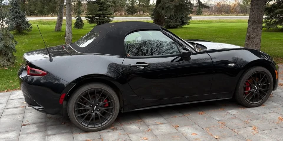 2023 Mazda ND MX-5 Miata - Image 3 of 8