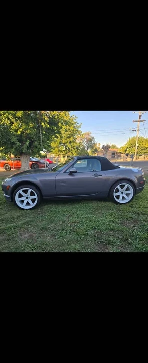 2006 Mazda NC MX-5 Miata - Image 5 of 6