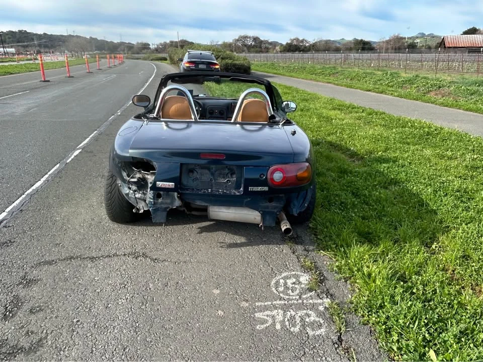 Mazda NA MX-5 Miata - Image 5 of 7