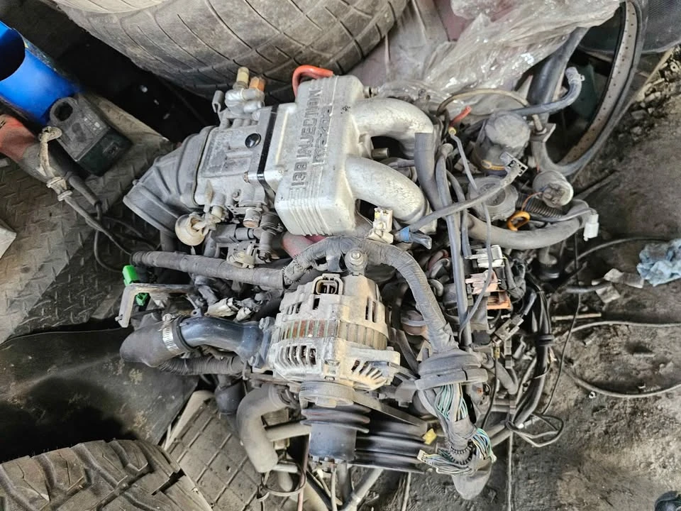 1990 Parts & Memorabilia Engines - Image 2 of 10