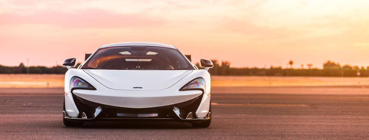 2016 McLaren 570S - Image 2 of 31