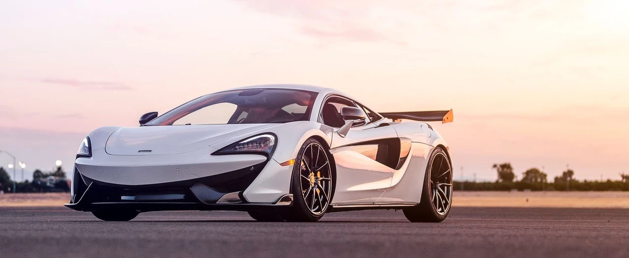 2016 McLaren 570S - Image 3 of 31
