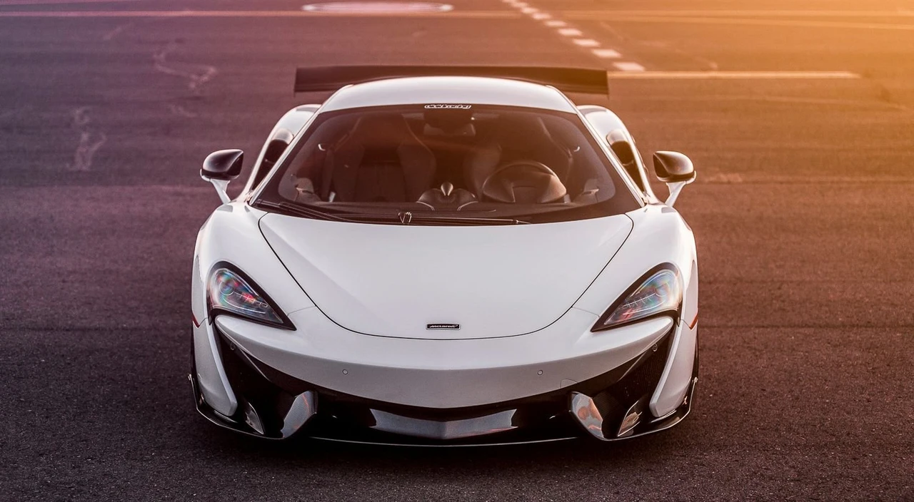 2016 McLaren 570S - Image 7 of 31