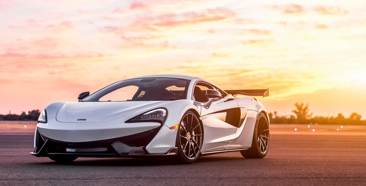 2016 McLaren 570S - Image 8 of 31