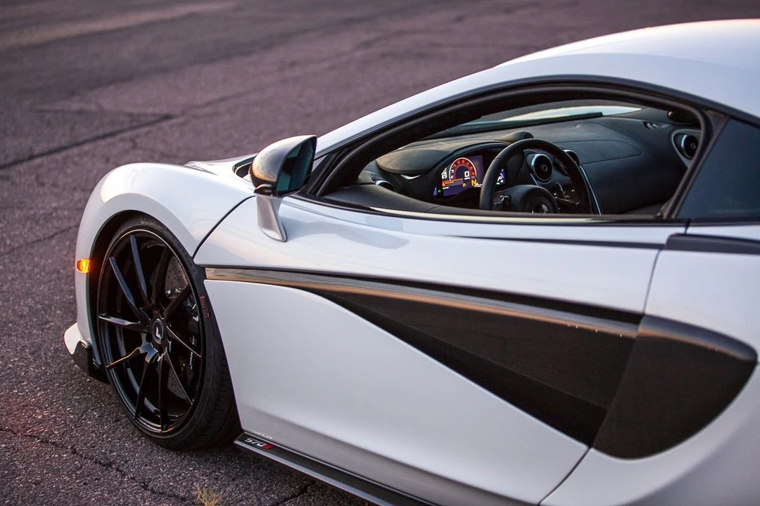 2016 McLaren 570S - Image 12 of 31