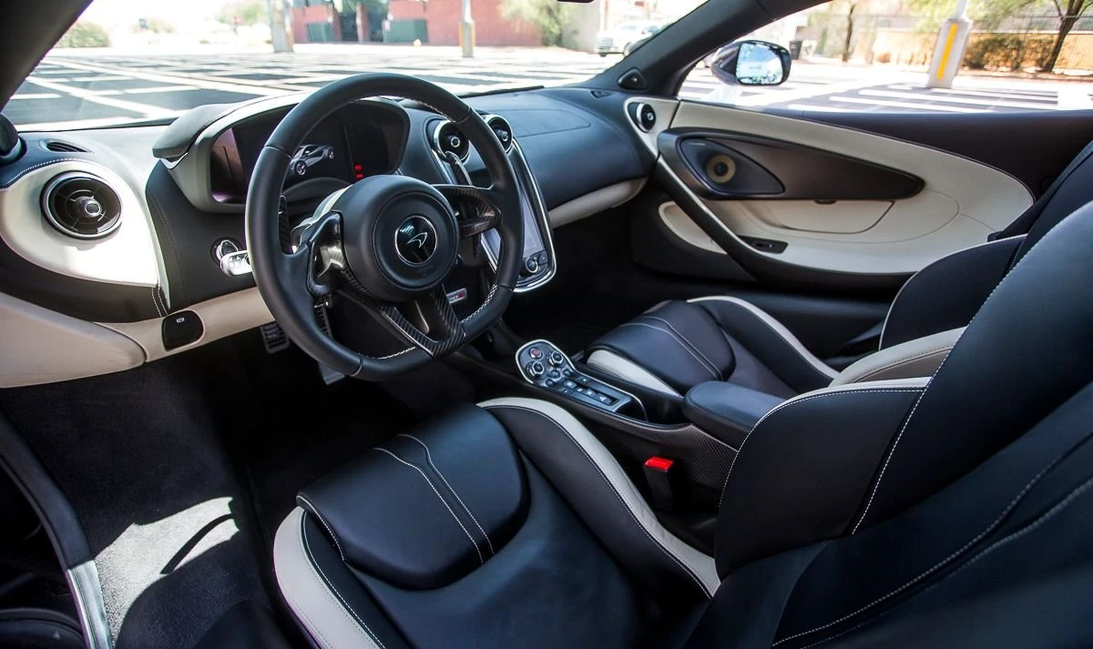 2016 McLaren 570S - Image 17 of 31