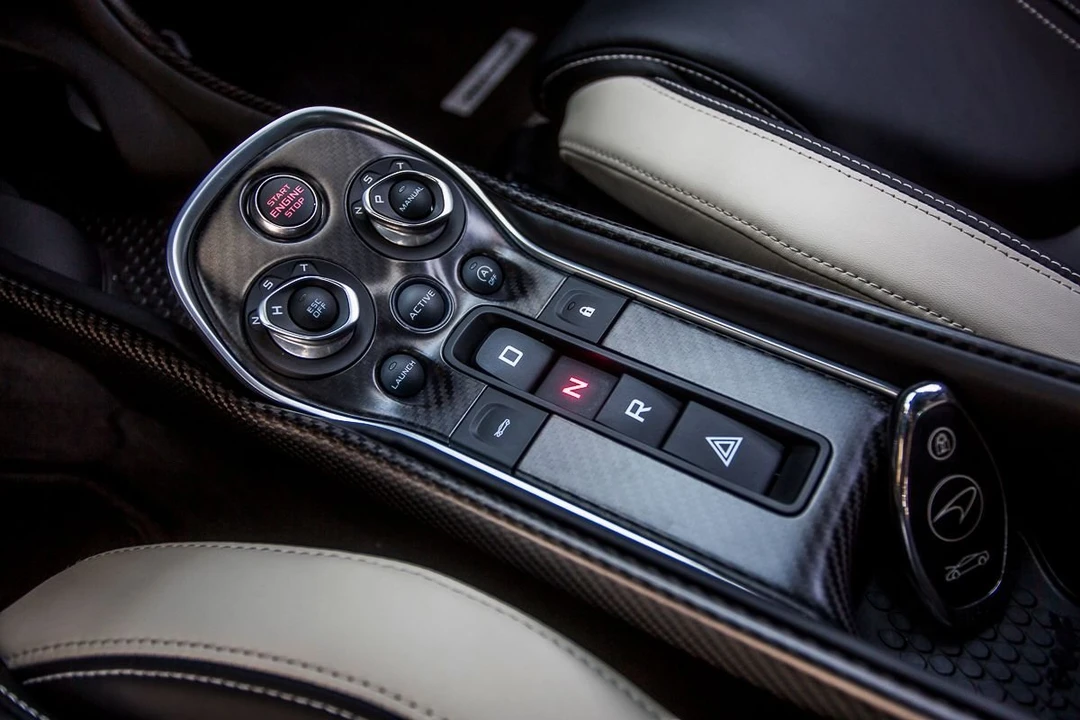 2016 McLaren 570S - Image 20 of 31