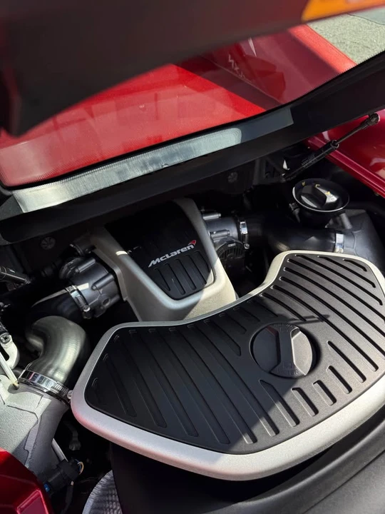 2015 McLaren 650S - Image 5 of 6