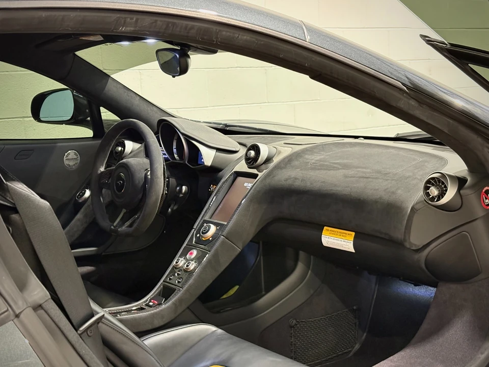 2015 McLaren 650S Coupe - Image 16 of 20