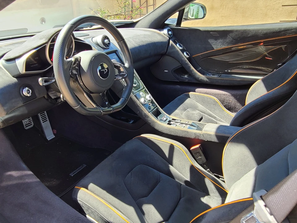 2015 McLaren 650S Spider - Image 7 of 10