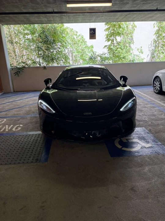 2022 McLaren GT - Image 5 of 10