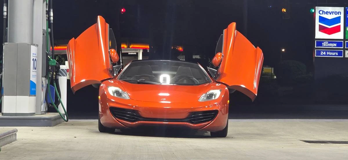 2014 McLaren MP4-12C Spider - Image 10 of 15