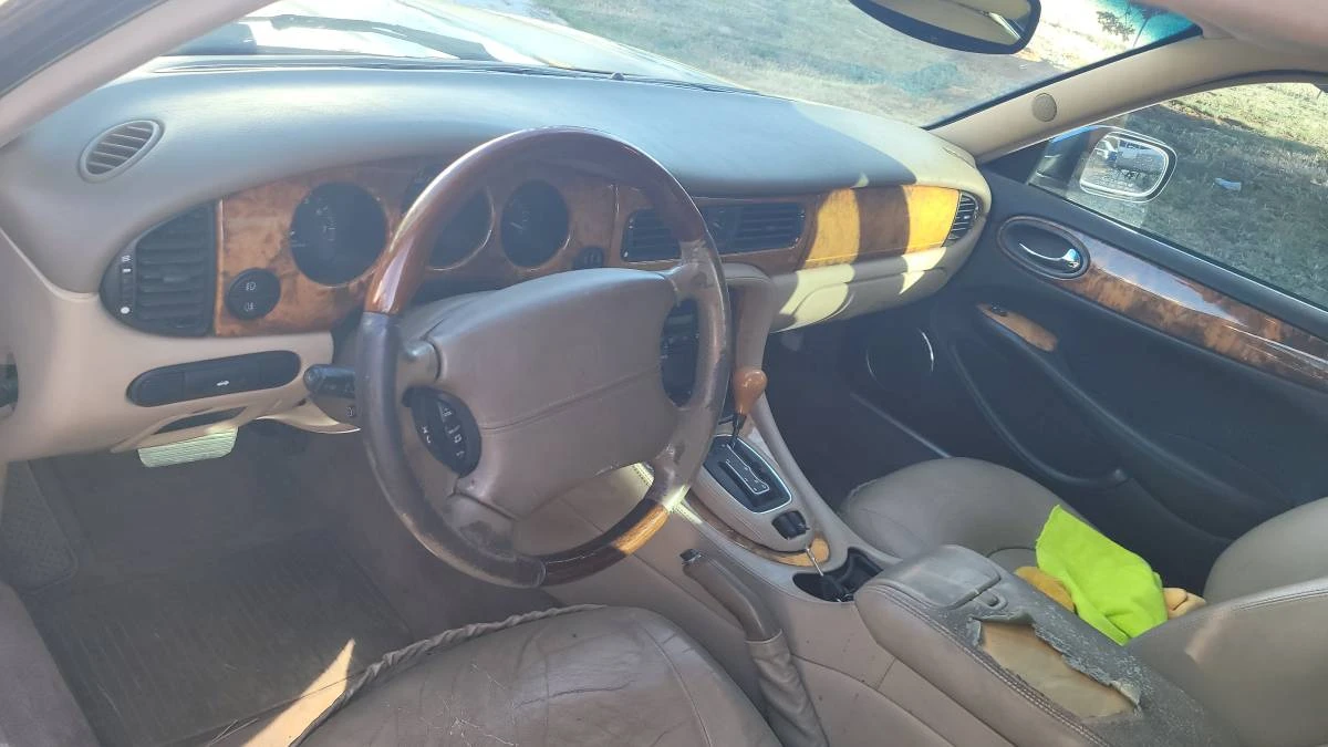 2001 Jaguar X308 XJ - Image 4 of 7