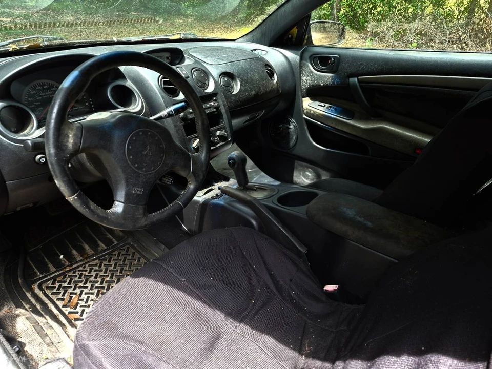2003 Mitsubishi Eclipse 3rd Gen - Image 2 of 4