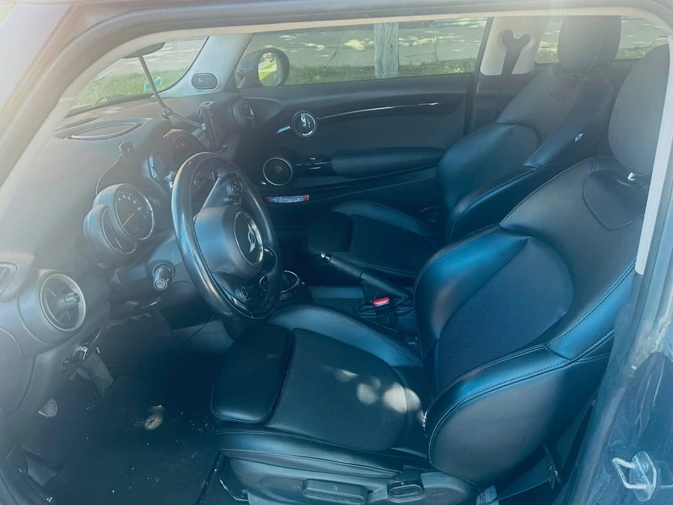 2015 Mini Mini Cooper S 3rd Gen - Image 5 of 17