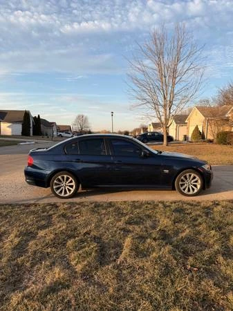 2011 BMW E90 3 Series Sedan - Image 4 of 16