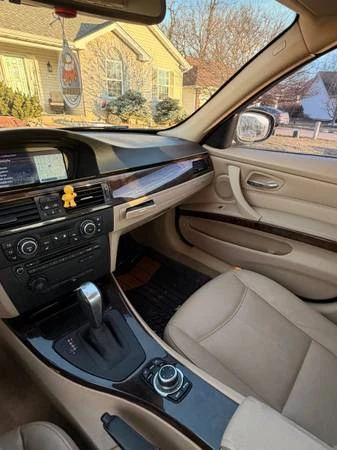2011 BMW E90 3 Series Sedan - Image 12 of 16