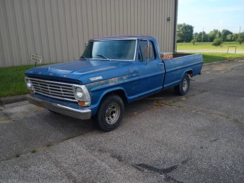 1967 Ford F100 2WD FE V8 Pickup