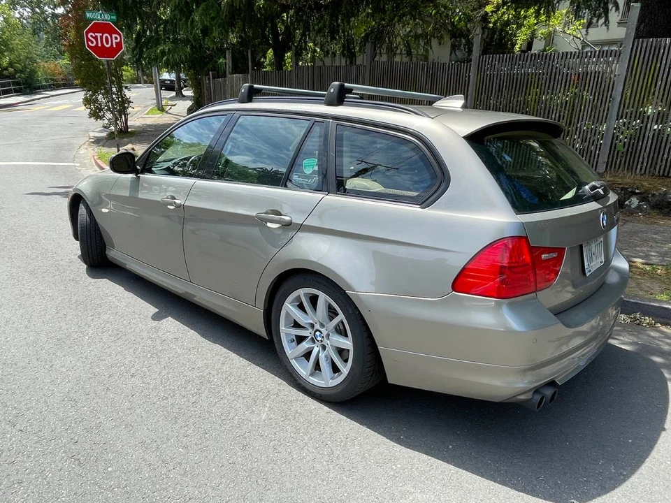 2011 BMW E91 3 Series Touring - Image 2 of 18
