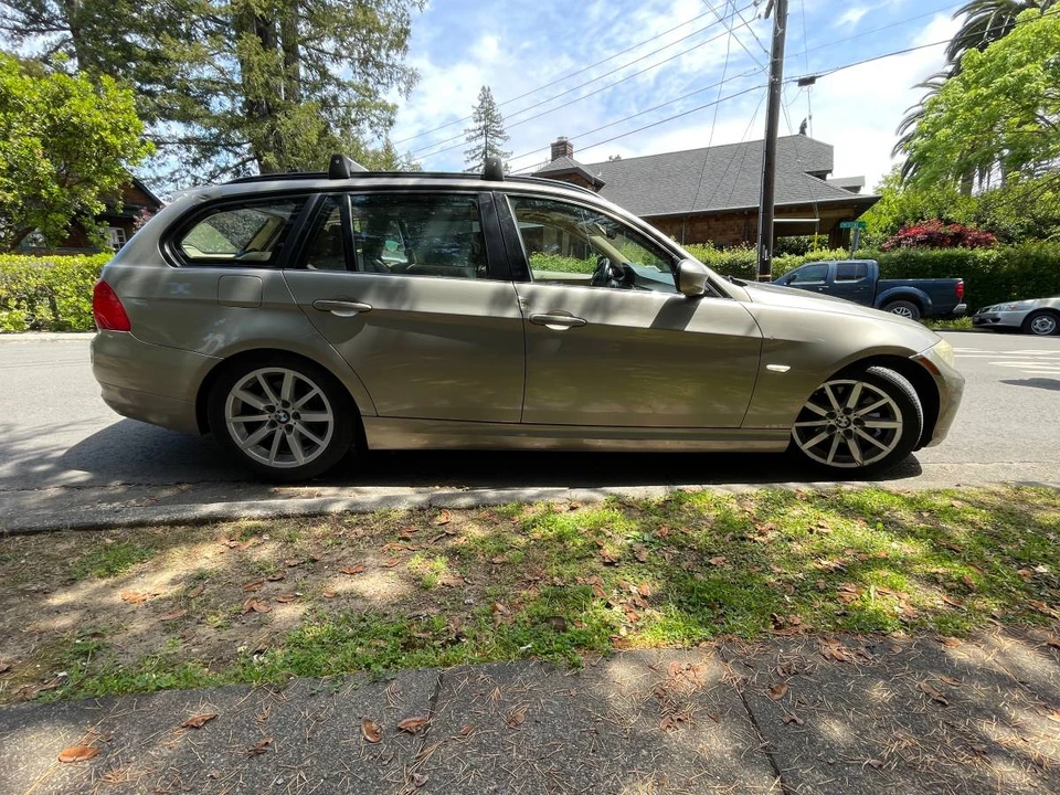 2011 BMW E91 3 Series Touring - Image 5 of 18