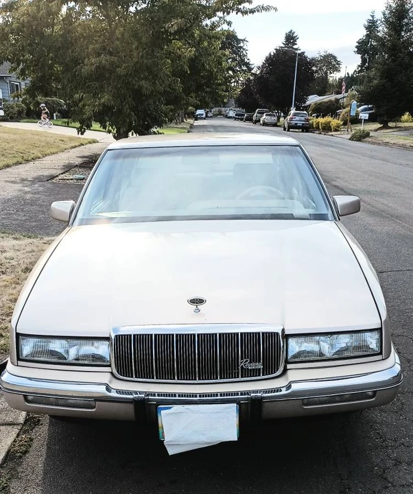 1991 Buick Riviera 4th-7th Gen - Image 3 of 14