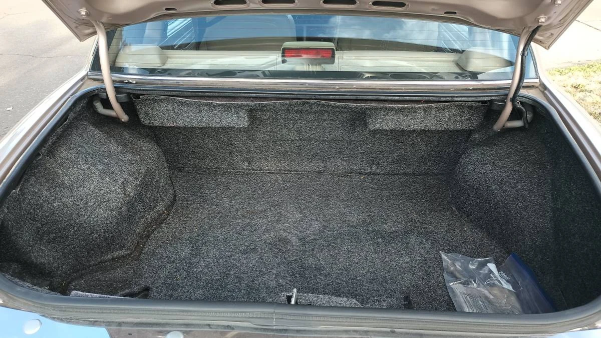 1991 Buick Riviera 4th-7th Gen - Image 10 of 14