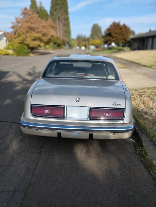 1991 Buick Riviera 4th-7th Gen - Image 9 of 14