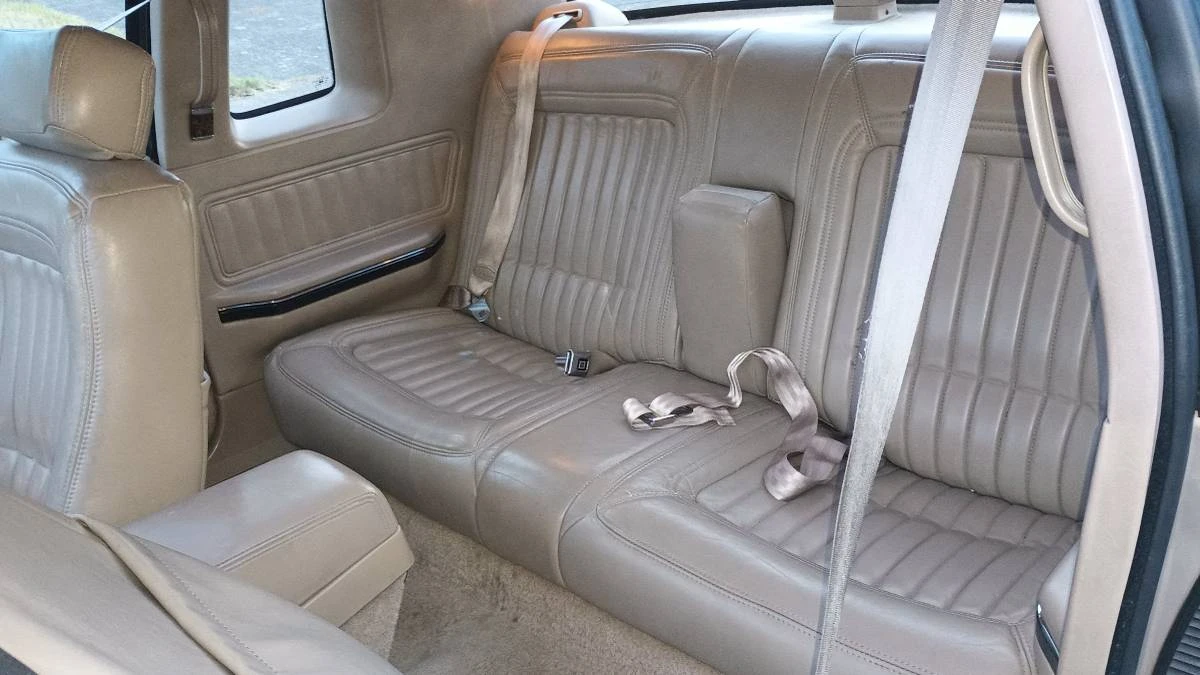1991 Buick Riviera 4th-7th Gen - Image 8 of 14