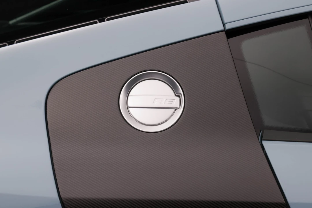 2012 Audi 42 R8 - Image 17 of 31