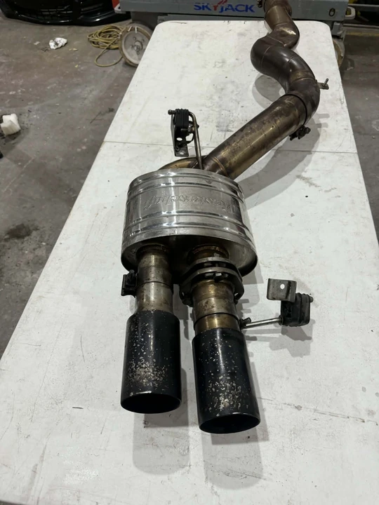 2011 Parts & Memorabilia Mechanical Components - Image 6 of 9