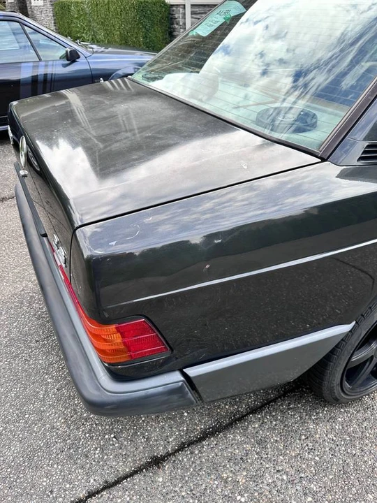 1989 Mercedes-Benz 190E - Image 6 of 13