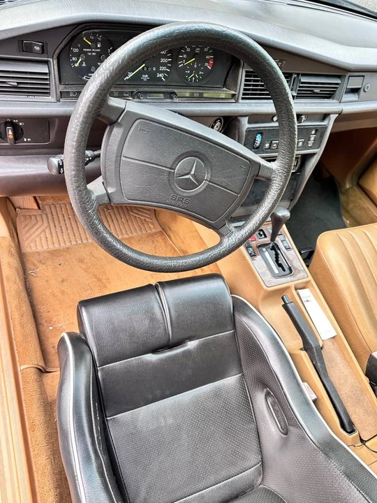 1989 Mercedes-Benz 190E - Image 8 of 13