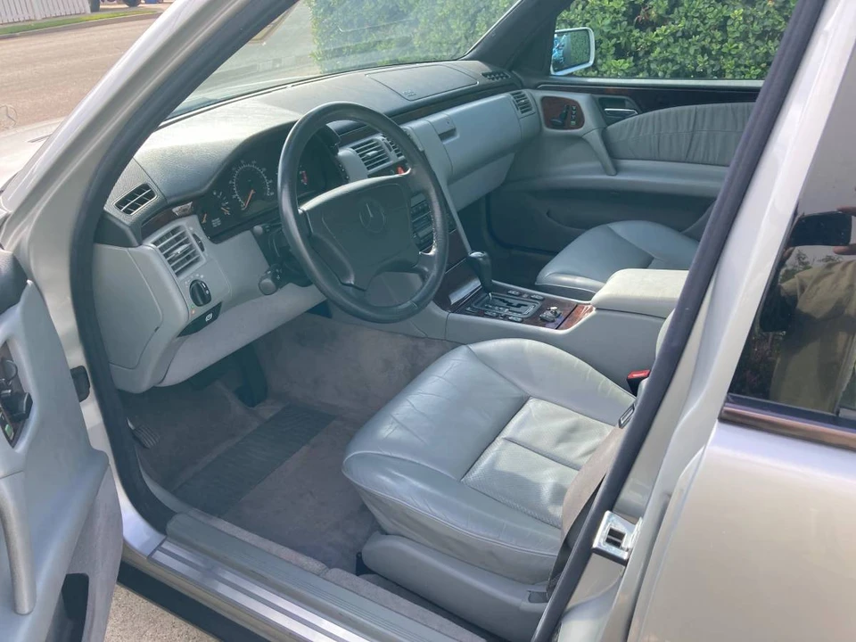 1998 Mercedes-Benz W210 E-Class - Image 3 of 5