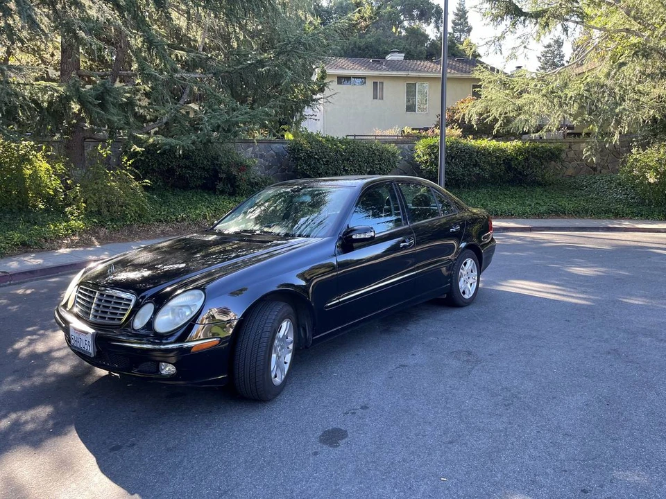 2004 Mercedes-Benz W211 E-Class - Image 2 of 11