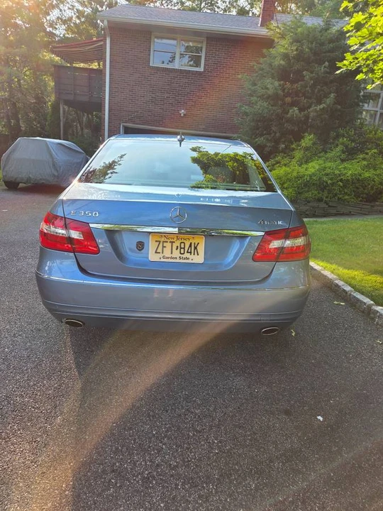 2010 Mercedes-Benz W212 E-Class - Image 2 of 15