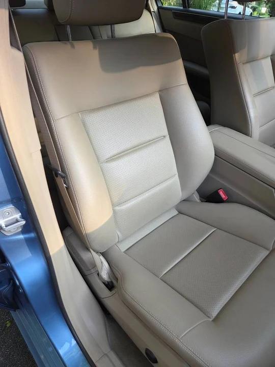 2010 Mercedes-Benz W212 E-Class - Image 12 of 15