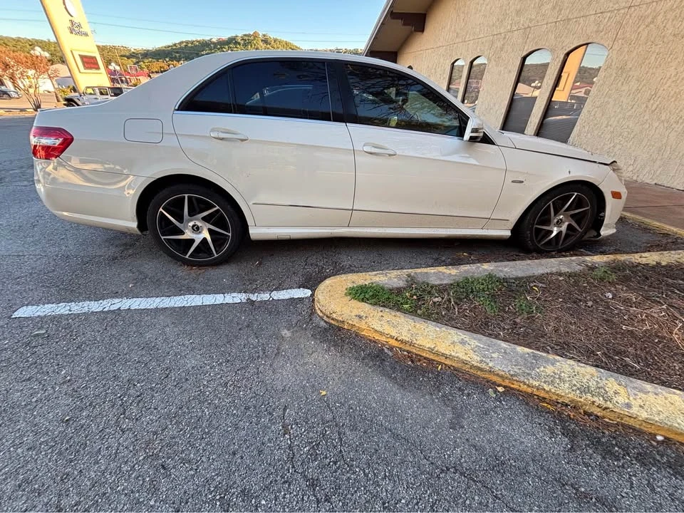 2012 Mercedes-Benz W212 E-Class - Image 2 of 4