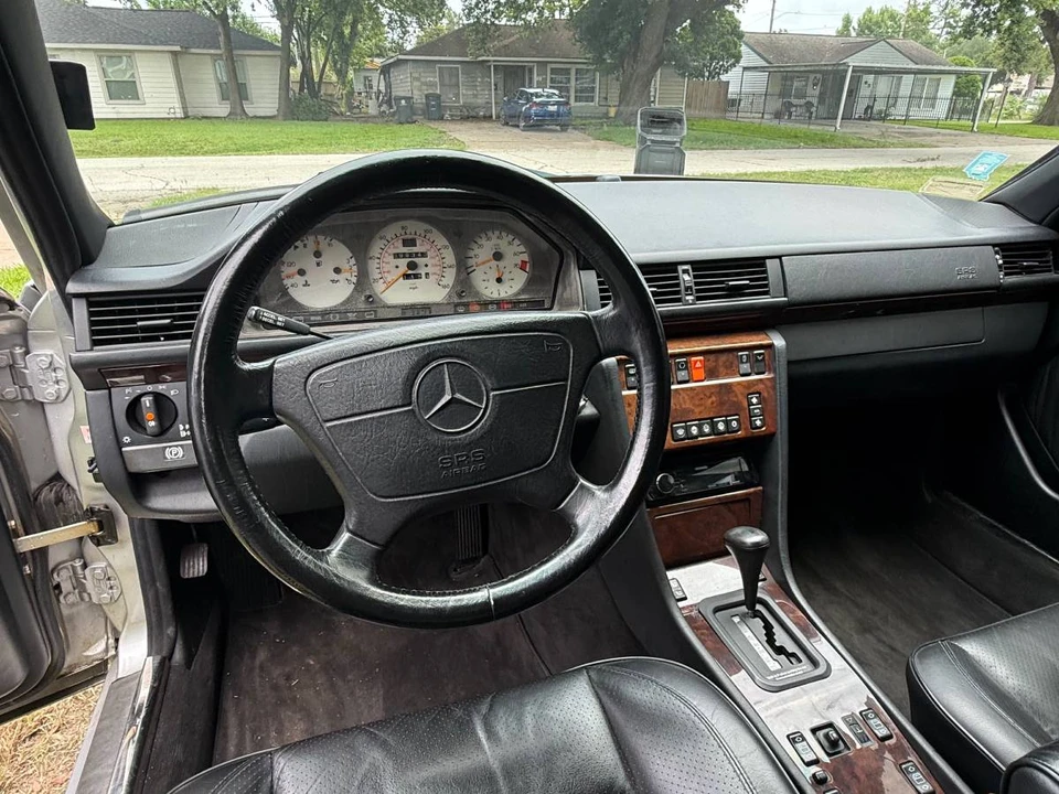 1992 Mercedes-Benz 500E & E500 - Image 6 of 12