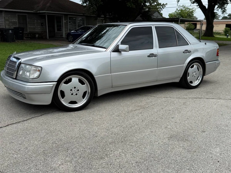 1992 Mercedes-Benz 500E & E500 - Image 2 of 12