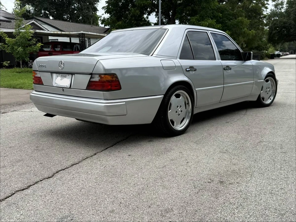 1992 Mercedes-Benz 500E & E500 - Image 3 of 12