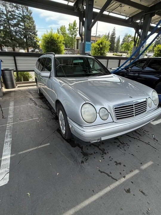 1999 Mercedes-Benz W210 E-Class - Image 2 of 11