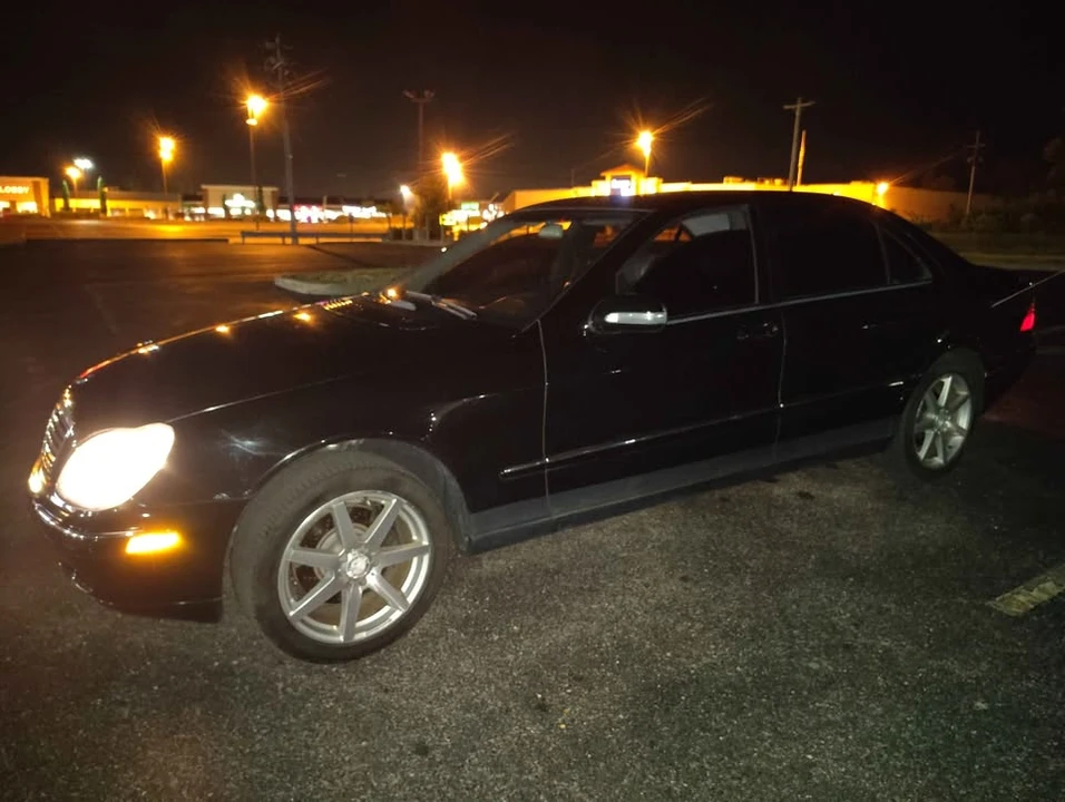 2000 Mercedes-Benz W220 S-Class - Image 4 of 9