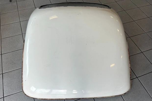 Parts & Memorabilia Bodywork - Image 2 of 3