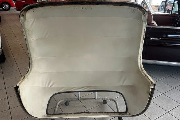Parts & Memorabilia Bodywork - Image 3 of 3