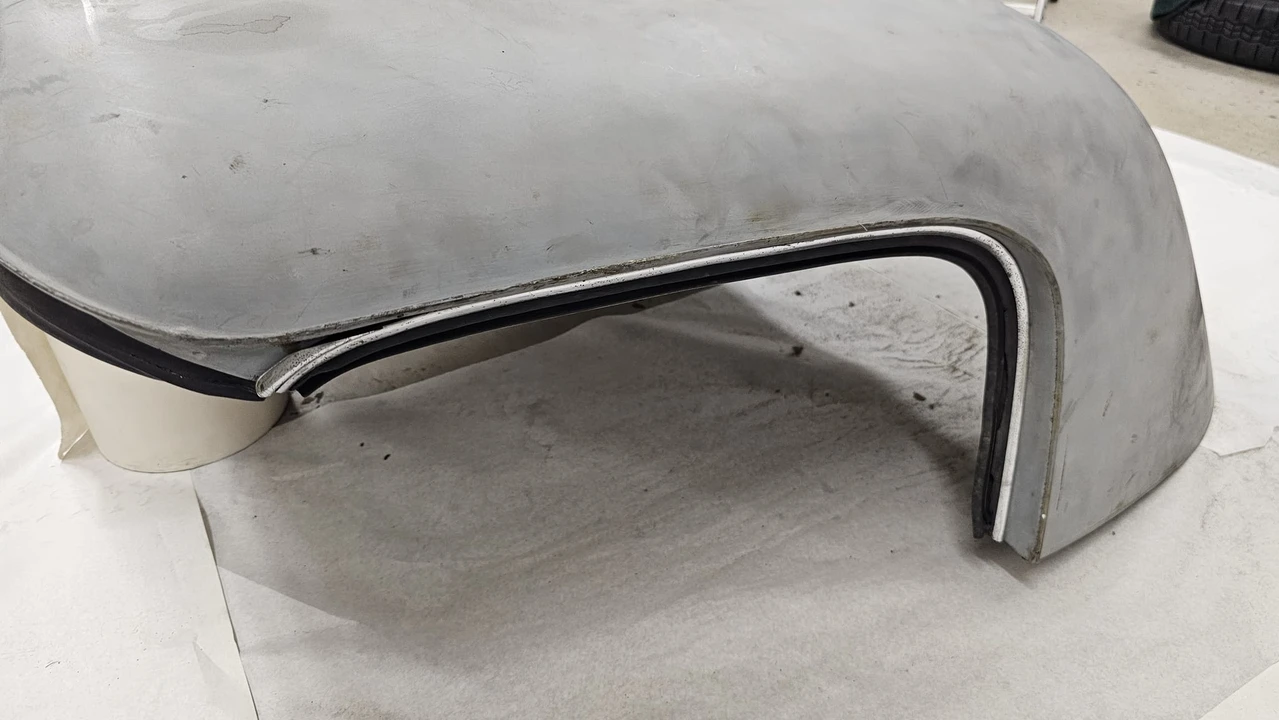Parts & Memorabilia Bodywork - Image 4 of 21