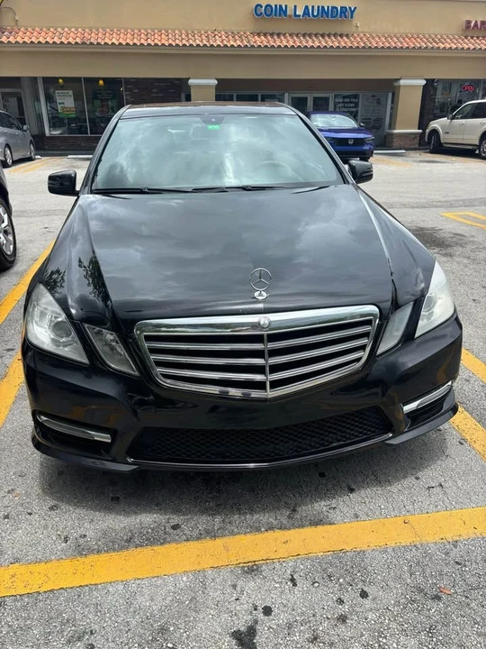 2013 Mercedes-Benz W212 E-Class - Image 2 of 3